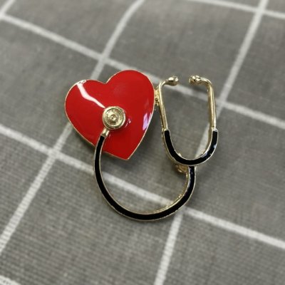 Pinarna Fonendoskop se srdcem Láska k medicíně – Sleviste.cz