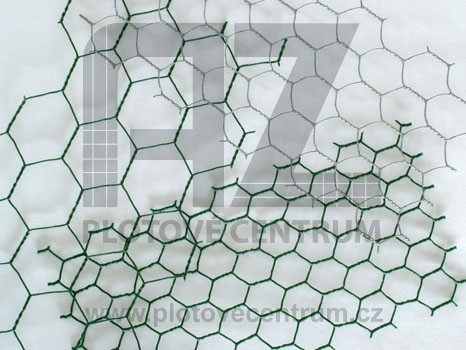Králičí šestihranné pletivo poplastované | zelené | oko 25 × 25 mm | drát 0,9 mm