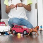 Schleich 42535 Dobrodružné auto s přívěsem a koněm – Zboží Dáma