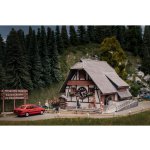 Faller dům s kukačkovými hodiny, s figurkou 130011 – Hledejceny.cz