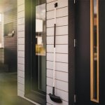 Fiskars Light lehké koště na terasy 1025927 – HobbyKompas.cz