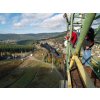 Zážitek Bungee jumping z televizní věže Harrachov