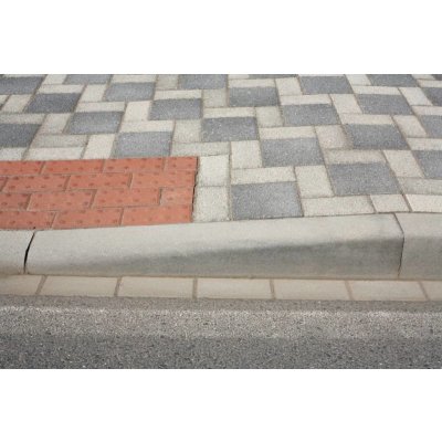 Best Mono obrubník pravý 100 x 15 x 15/25 cm přírodní beton 1 ks – Hledejceny.cz