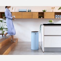 Brabantia Odpadkový koš Touch Bin New 30 l snová modrá 202728