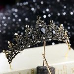 Naishide Jewelry korunka Black Queen zlatavá – Sleviste.cz