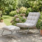 Bjørkka VISTA RELAX Set zahradního křesla a pufu šedobéžová – Sleviste.cz
