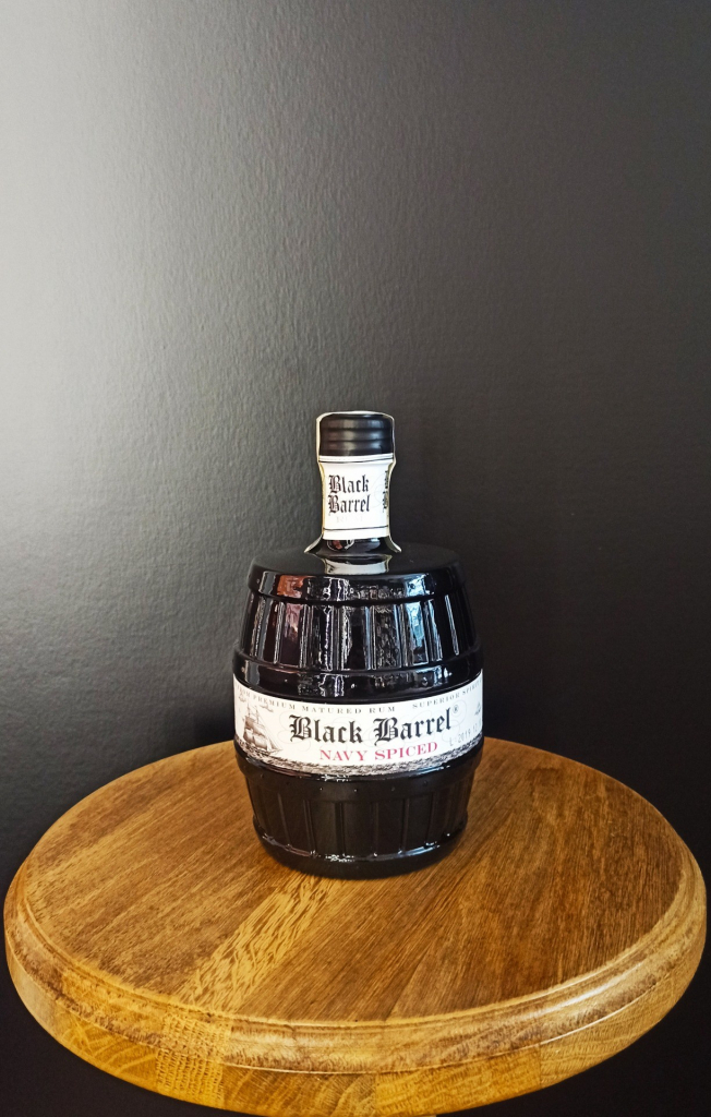 A.H. Riise Black Barrel Navy Spiced Rum Old Edition 40% 0,7 l (holá láhev)