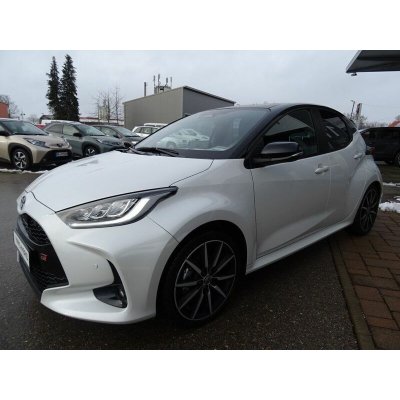 Toyota Yaris 1.5 Hybrid 130 GR Sport 96 kW | Zboží Auto