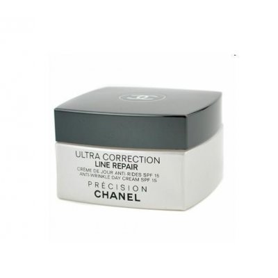 Eladó: Chanel Ultra Correction Line Repair Arckrém