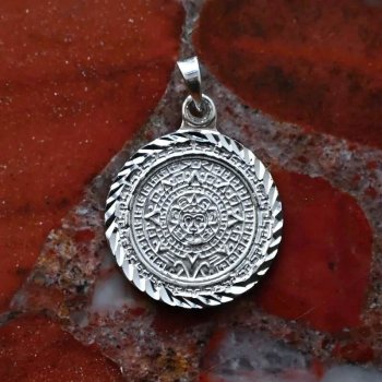 Vorlové Šperky Stříbrný přívěsek mayský kalendář PR777