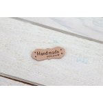Pro Háčkování Hand Made koženková cedulka se srdíčkem 15x40 mm pudrová – Zboží Mobilmania