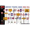 Sběratelský model MiniArt German Traffic Signs 1930-40s 35633 1:35