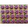Dekorace na dort Cukrové květy fialové na platíčku 24ks Fagos