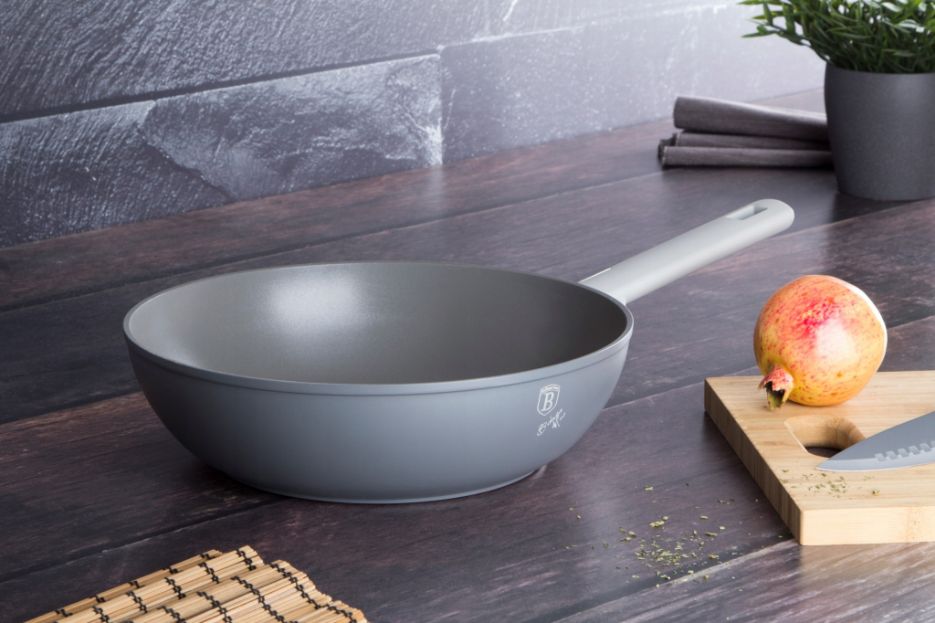 BerlingerHaus Wok s titanovým nepřilnavým povrchem 28 cm