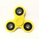 Fidget Spinner kov plast 7cm žlutý – Zboží Mobilmania