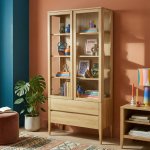 Nábytek z lesa Vitrína VI39DB Heritage retro masiv dub 95 x 195 x 40 cm 5YG – Sleviste.cz