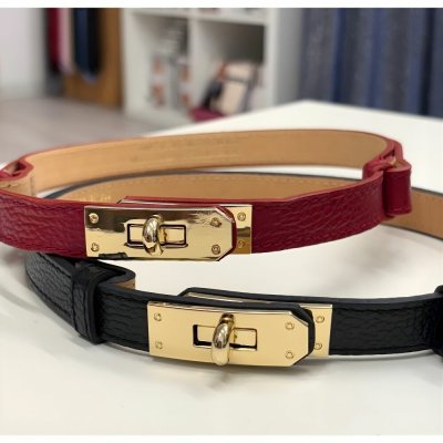 BS Krásný kožený pásek se zlatým zapínáním černá – Sleviste.cz