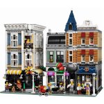 LEGO® Creator Expert 10255 Shromáždění na náměstí – Zboží Živě