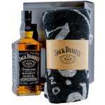 Jack Daniel's 40% 0,7 l (dárkové balení ručník) – Hledejceny.cz