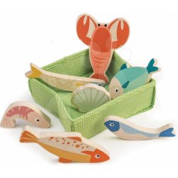 Tender Leaf Toys Dřevěné ryby a dary moře Fish Crate 7 kusů v textilním košíku