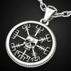 Přívěsky Drakkaria VEGVÍSIR SKULL islandská runa přívěšek stříbro P40962