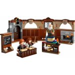 LEGO® Harry Potter™ 76442 Bradavický hrad: Hodina kouzelných formulí – Sleviste.cz