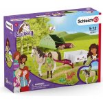 Schleich 42533 Sarah s koníkem a zvířátky kempují – Hledejceny.cz