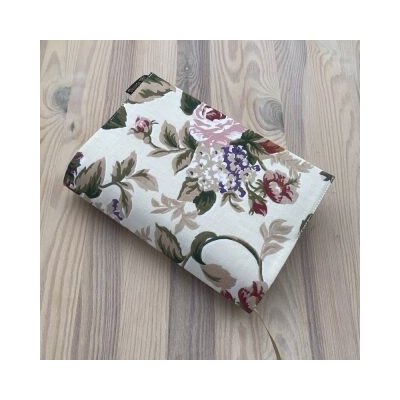 Obal na knihu Květy v béžové S – Zboží Dáma