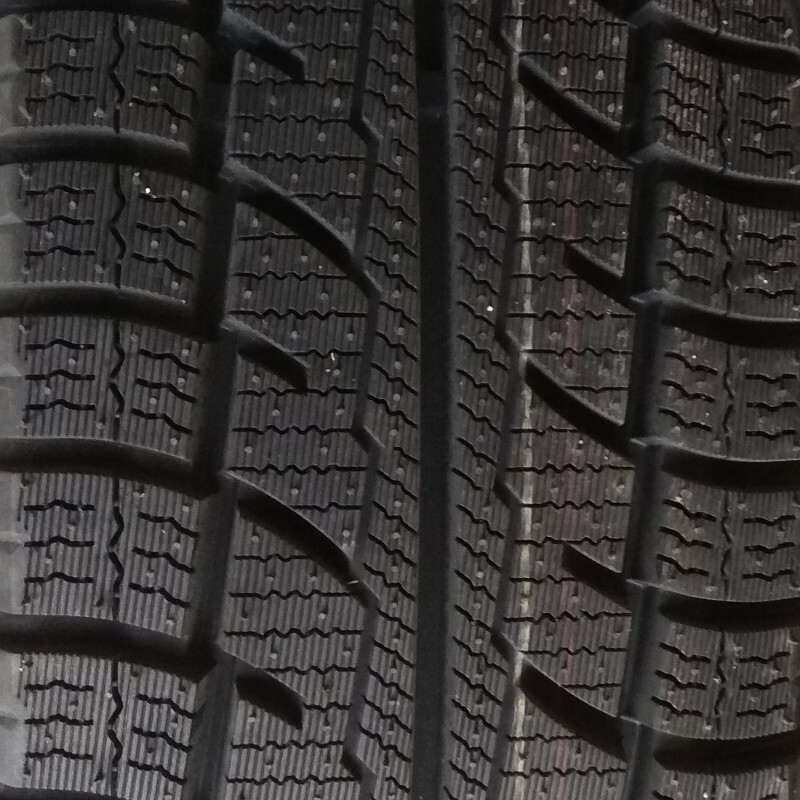 Fortune FSR902 215/65 R16 109R