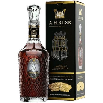 A.H. Riise Non Plus Ultra 42% 0,7 l (holá láhev)