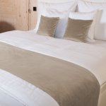 Biante Sametový přehoz/běhoun na postel Velvet Premium SVP-042 Béžovohnědý 50x200 cm – Zboží Dáma