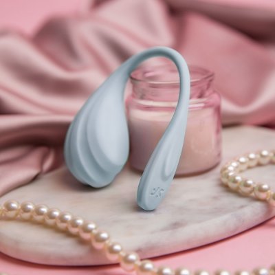 Satisfyer Smooth Petal - chytré vibrační vajíčko modré – Zboží Dáma