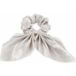 Saténová gumička do vlasů s ozdobnou mašlí Barva: šedo-stříbrná – Sleviste.cz