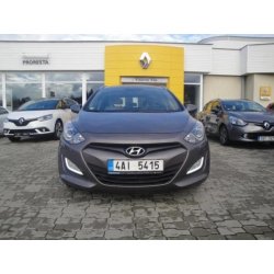 Hyundai i30 1.6 Manuál