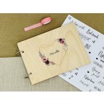 Svatební kniha na fotky Srdce s květy Formát: A4 (899 Kč), Nápis: Naše svatba, Barva listů: Černá – Hledejceny.cz