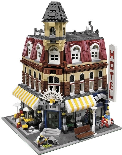 LEGO® Exclusive 10182 Café Corner od 89 999 Kč - Heureka.cz