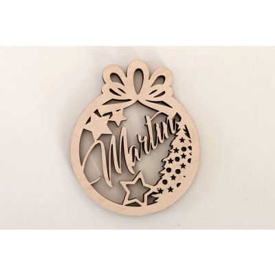 MAJADESIGN Vánoční ozdoba vyřezávaná se JMÉNEM stromek a hvězdy Velikost ozdoby: 10 cm – Hledejceny.cz