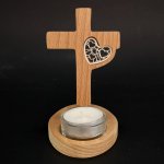 AMADEA Dřevěný svícen kříž z masivního dřeva s vkladem - srdce, výška 12 cm – Zboží Mobilmania
