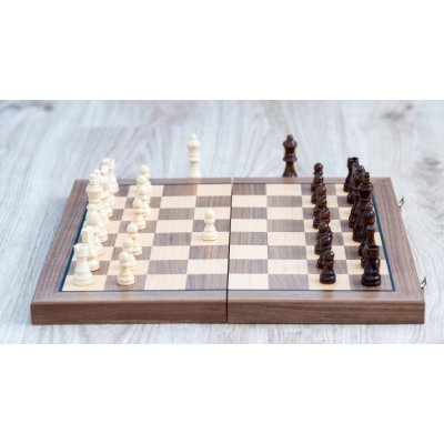 Dřevěné magnetické šachy Sapele – Zbozi.Blesk.cz