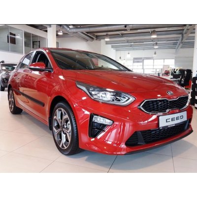 KIA Ceed III 18- Hatchback Boční lišty dveří