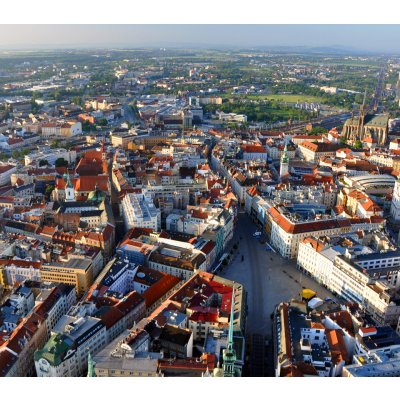 Vyhlídkový let letadlem nad Brno - 3 osoby/Brno,20min – Hledejceny.cz