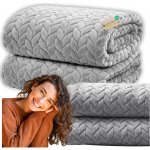 Kocka 160x200 cm na postel teplá přehoz pléd reliéfní světle šedá – Sleviste.cz