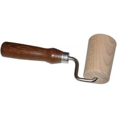 SONIX Váleček na těsto jednoruč. 7cm dřev., rukojeť tm. – Sleviste.cz