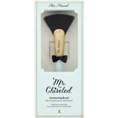 Too Faced Mr. Chiseled Contouring Brush Konturovací štětec