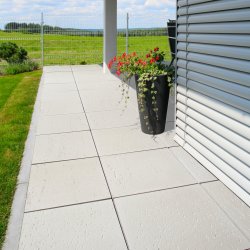 BEST RAVERTINO Betonová terasová dlažba povrch reliéfní barva bílá  40×400×400 mm od 499 Kč - Heureka.cz