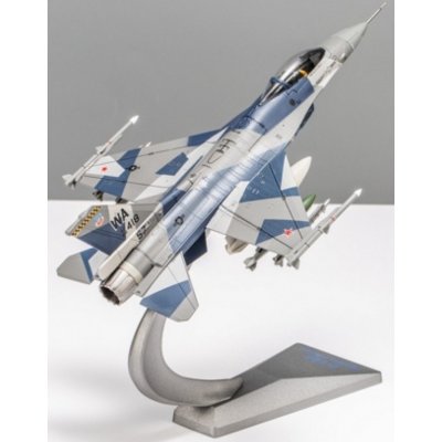Air Force One General Dynamics F-16C BLOCK 25 Fighting Falcon USAF 64TH AGRS základna Nellis 2016 1:72