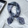 Šátek hedvábný šátek modro-fialový s ornamenty