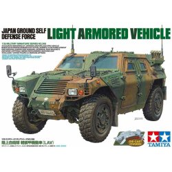 Tamiya Japan Ground Self Defense Force Light Armo Vehicle červená 1:35