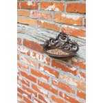 Esschert Design krmítko s ptáčkem na zeď MISCELLANEOUS, litinové, 24 x 13 x 15 cm, dárkové balení – Hledejceny.cz