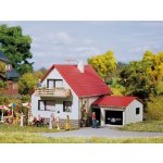 Auhagen H0 TT Rodinný dům patrový s garáží 12222 – Hledejceny.cz